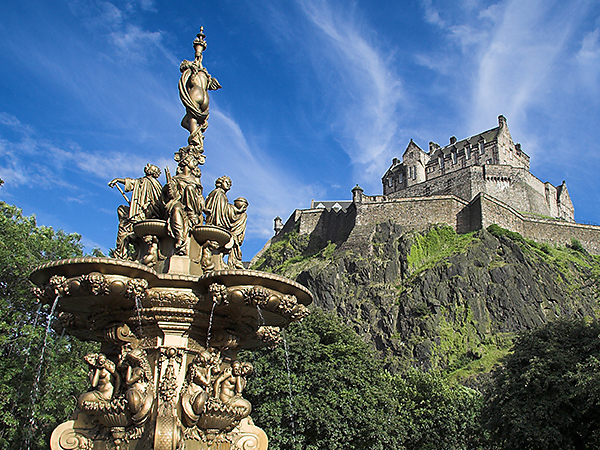 Edinburgh-Castle-City-Attraction